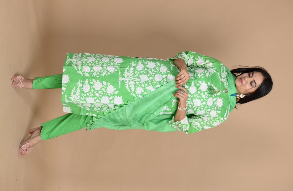 Beautiful Light Green Pure Cotton Suit Set With Katha Work