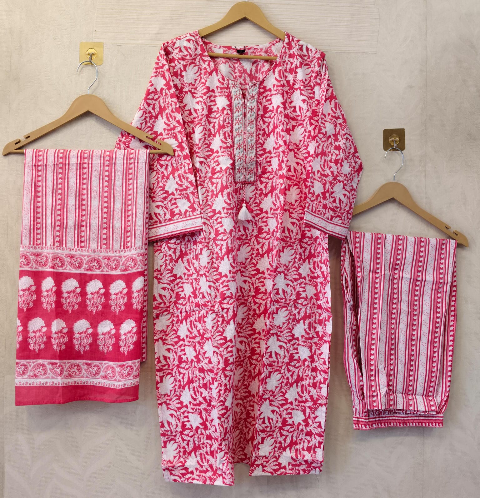 Attractive Cotton SuitSet