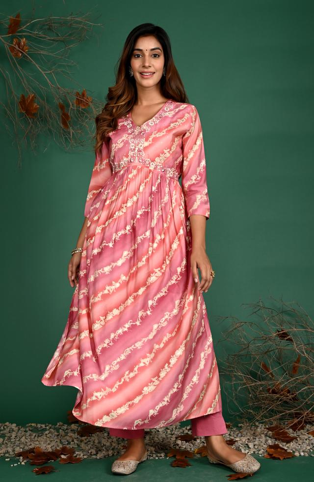 Pretty Fashionable Straight Suit In Sea Pink