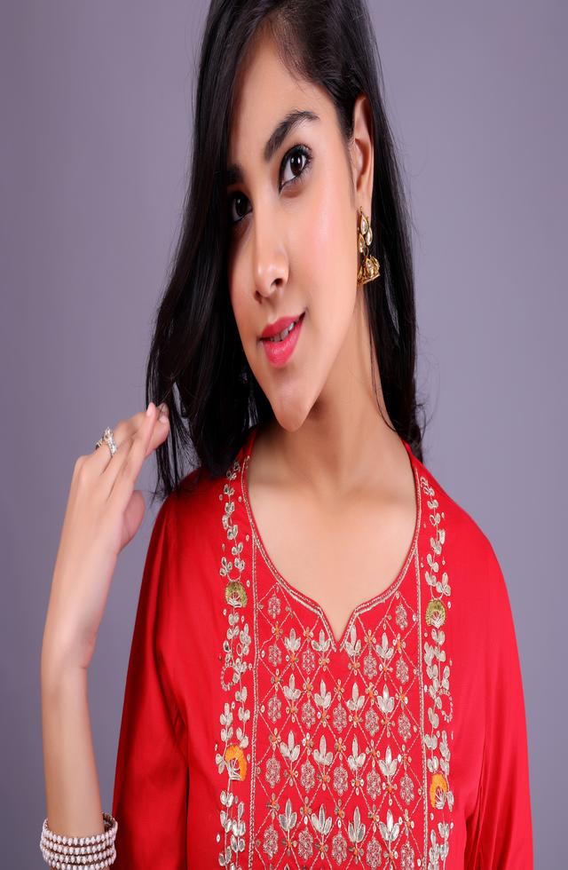 Beautiful Straight Suit Set In Red Color With Zari And Gota Work