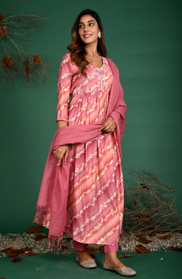 Pretty Fashionable Straight Suit In Sea Pink