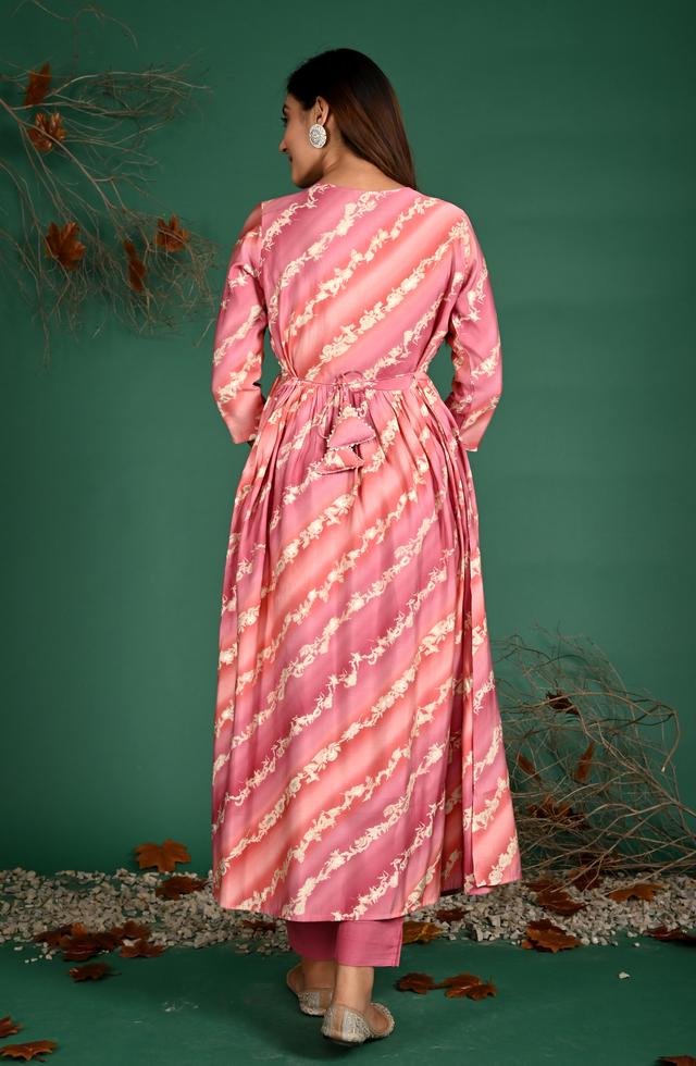 pPretty Fashionable Straight Suit In Sea Pink